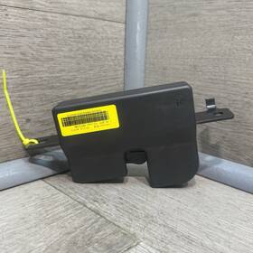 05053323900 Alfa Romeo 2017 - 2019 Giulia Rear Right Side Seat Fold Down Lock Latch Oem 05053323900 Alfa Romeo 2017 - 2019 Giulia Rear Right Side Seat Fold Down Lock Latch Oem