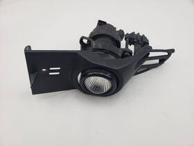 155636-00 Bmw 02-08 745li E65/e66 Right Passenger Side Fog Light Lamp A9