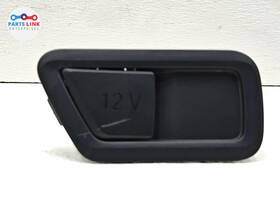 186104731 Bmw 2019-25 X7 Rear Right 12v Socket Power Outlet Plug Assembly G07