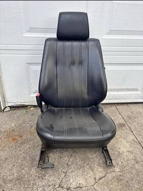 Bmw 19421012 1982-1992 E30 318i 325i Black Leather Left Driver Comfort Seat Lm88