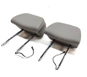 52109177011 Bmw 10-13 535igt 550igt F07 Front Left And Right Active Comfort Headrest Set Gray