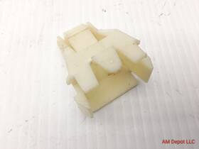 52207157536 Bmw 2011 535i 528i 550i F10 Rear Seat Side Piece White Clip