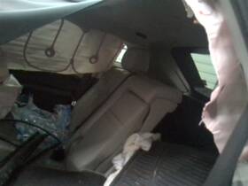 215.gm6q13 Cadillac 3 Headrests Only 2nd Row Srx 2013 Seat Rear 1486058