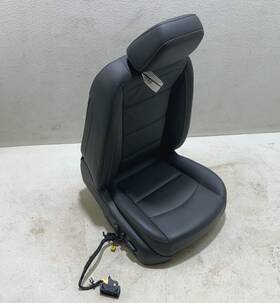 13525391 Chevrolet 2018-2021 Equinox Passenger Front Right Leather Seat