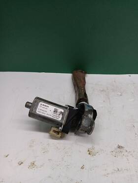 1397221058 Chevrolet 2016-2023 Camaro Seat Control Motor Front Right Oem