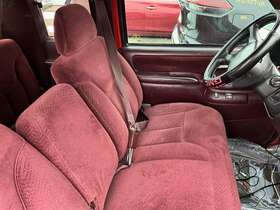 202.gm9595 Chevrolet C1500 1995 Front Seat