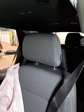 206.gm1d23 Chevrolet Lh Driver Side Front 2023 Traverse Headrest Sku#4410038