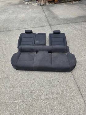 215.gm1m16 Chevrolet Black Rear Seat Assembly Cloth Vin Z New Style Fits 16 Malibu 307015
