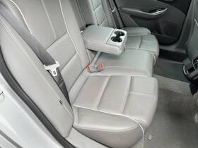 215.gm1p18 Chevrolet Impalanew 2018 Seat Rear 104526426