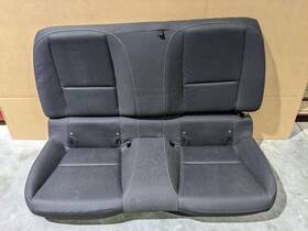 215.gm1w10 Chevrolet 2010-2015 Chevy Camaro Ss Cloth Rear Seat Set 1185243