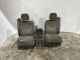 2597-a Chevrolet 2003-2007 Gm Sierra/silverado 2500 Front Seats Bucket And Bench Seat Opt A95