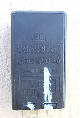88899787 Chevrolet 00 05 Monte Carlo Impala Heated Seat Relay