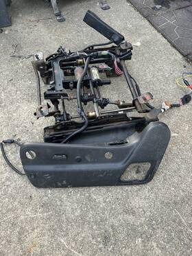 Az3-a95 Chevrolet 07 08 09 10 11 12 13 14 Tahoe Silverado Gmc Yukon 6 Way Power Seat Track Driver