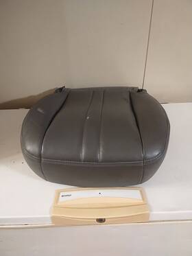 L003203 Chevrolet 2010-2014 Chevy Express Gmc Savana Lower Seat Cushion With Airbag Sensor Oem