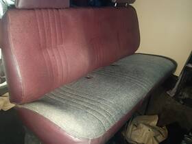 Smitley-60-11-081 Chevrolet 1994-1998 C/k 1500 Pickup Truck Oem Cloth Manual Bench Seat Red/maroon Smitley-60-11-081 Chevrolet 1994-1998 C/k 1500 Pickup Truck Oem Cloth Manual Bench Seat Red/maroon