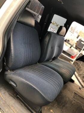 202.gm8698 Chevrolet Truck 98 C3500 Used Oem Factory Blue Front 60/40 Cloth Manual Seats Shipd