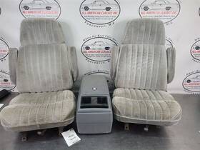 202.gm8d89 Chevrolet Truck 1989 Chevy Suburban Front Bucket Seat Pair With Center Console Assembly Gray