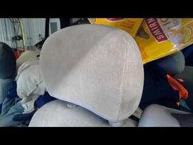 206.gm8h06 Chevrolet Truck Trailbext 2006 Headrest 1518440