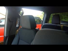 206.gm8m19 Chevrolet Truck Silvrdo15 2019 Headrest 1041694