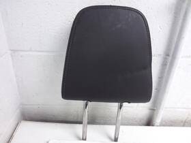 206.gm8m21 Chevrolet Truck 2021 Chevy Silverado Passenger Right Side Rear Black Leather Headrest Gnk