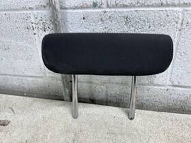 206.gm8m23 Chevrolet Truck 2023 Silvrdo15 Center Rear Headrest Black Cloth Oem