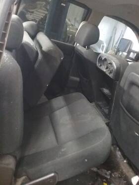 215.gm8y11 Chevrolet Truck Silvrdo25 2011 Seat Rear 1457625