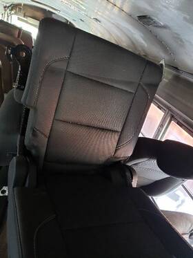 220.gm8d15 Chevrolet Truck Tahoe 2015 Third Seat Station Wagon Van 10111851