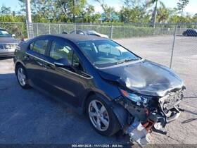 220.gm8p11 Chevrolet Truck Suburbn15 2011 Third Seat Station Wagon Van 548100