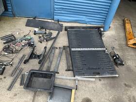 202.ch1f19 Chrysler 17 18 19 20 Braunability Under Vehicle Wheelchair Lift For Van Complete Set Q