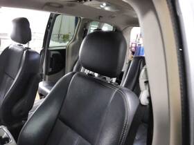 206.ch1616 Chrysler Town Coun 2016 Headrest 8427413