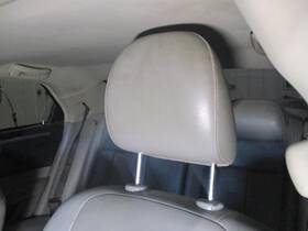 206.ch1u07 Chrysler 300 2007 Headrest 1703416