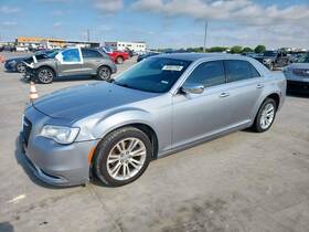 215.ch1u16 Chrysler 300 2016 Seat Rear 1731049