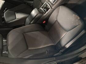 240833 Chrysler 2018 300 Front Right Bucket Seat Black Cloth Manual 86000 Miles