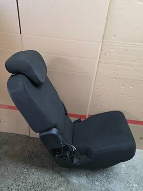 6ec82dx9aa Chrysler 2017 - 2023 Pacifica 2nd Second Row Middle Jump Seat Black Cloth