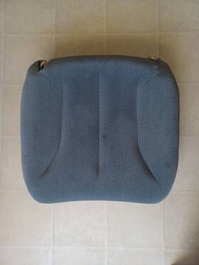 Dodge 0za371d5aa 04-05 Caravan Left/drivers Seat Cushion/cover. 1- Blemish