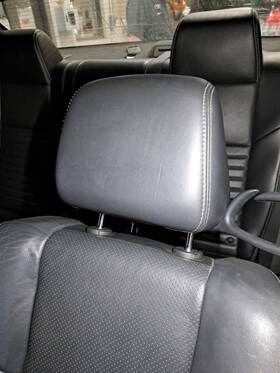 206.ch2s13 Dodge Lh Driver Side Front 2013 Challenge Headrest Sku#4349349