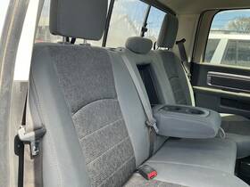215.ch8m19 Dodge 1500 Pickup 2019 Rear Seat 60/40 Split Bench Gray Cloth Second Row 825952