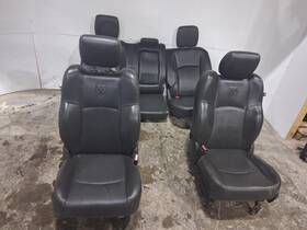 Dodge 3743-b 12-14 Ram 2500/3500 Black Leather Heated Driver/passenger/rear Seat Set