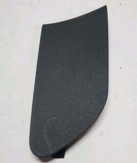 1uv75dx9ab Dodge Chrysler Mopar Charger 300 Right Front Seat Anchor Bolt Trim Cover Panel