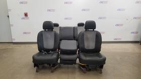 200.ch8705 Dodge Truck 05 Ram 2500 Quad Cab Front And Rear Seat Set With Center Console Gray