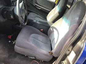 202.ch8399 Dodge Truck Dakota 1999 Front Seat 536561