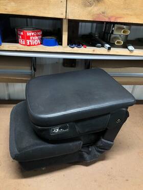 488148p5gs711dvaf Dodge Truck 2002-2006 Ram Front Center Console Jump Seat Folding Arm Rest Black