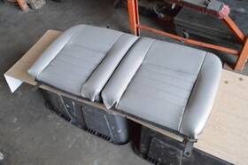 215.fd1g01 Ford 2001 2002 2003 2004 Mustang Rear Seat Upper Cushion Gray Leather