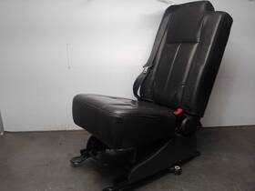 215.fd8e13 Ford 2007-2017 Expedition 2nd Row Center Middle Jump Seat Black Leather 11514155