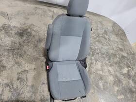 4036-a Ford 2015 Transit 150/250/350 Front Driver Grey Cloth Seat Without Riser