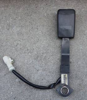 Ford 7241058481 2005 2012 Mustang Lh Driver Front Left Seat Belt Buckle Oem