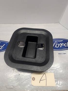 D8tb-98111 Ford 78-96 Bronco Rear Bench Floor Latch Striker Plastic Trim Insert Oem
