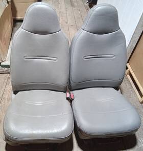 202-02521bl Ford Truck 1999-2002 F-250 F-350 F-450 Xl Pair Bucket Seats Gray Vinyl Manual 2519 B 2521 202-02521bl Ford Truck 1999-2002 F-250 F-350 F-450 Xl Pair Bucket Seats Gray Vinyl Manual 2519 B 2521