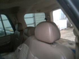 215.fd8e04 Ford Truck 3 Headrests Only 2nd Row Expediton 2004 Seat Rear 1587713