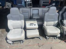 215.fd8m07 Ford Truck F250 F350 1999-2010 Crew Cab Front And Rear Gray Seats